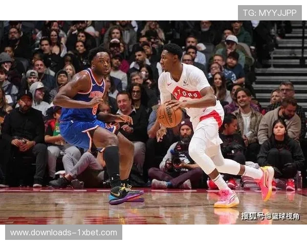 尼克斯主场迎战猛龙，布伦森对决巴恩斯