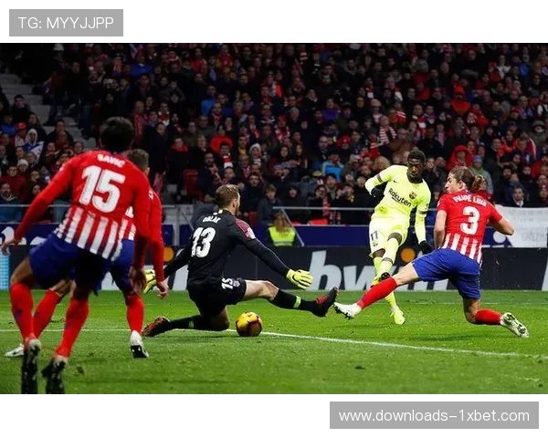 巴黎中场控制力提升但防线仍需加强